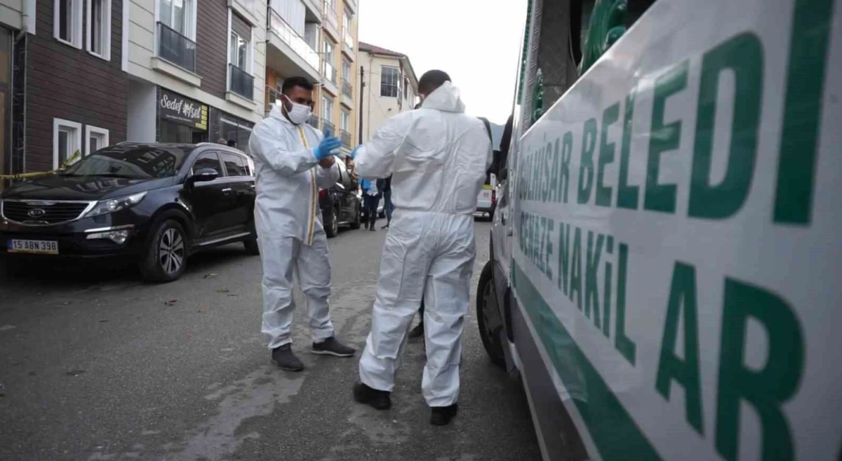 1 aydır haber alınamayan kadın evinde ölü bulundu