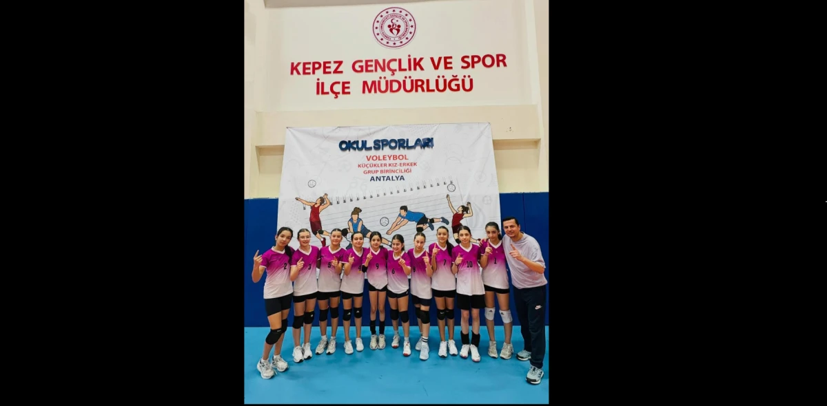 18-21 Şubat tarihlerinde Antalya&rsquo;da d&uuml;zenlenen Okul Sporları K&uuml;&ccedil;&uuml;k Kızlar Voleybol Grup m&uuml;sabakalarında Hızırbey Ortaokulu takımı sırasıyla ;