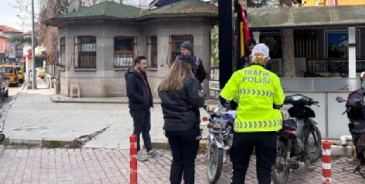 18 ara&ccedil; trafikten men edildi