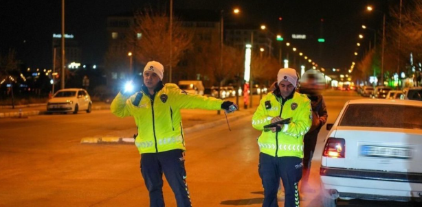 20 günde 470 araç trafikten men edildi