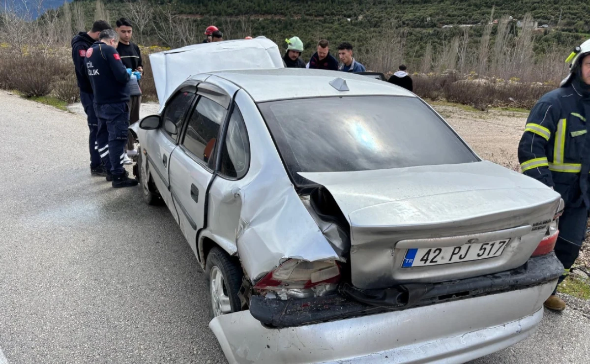 Ağlasun Yol Ayrımında Kontrolden kaza