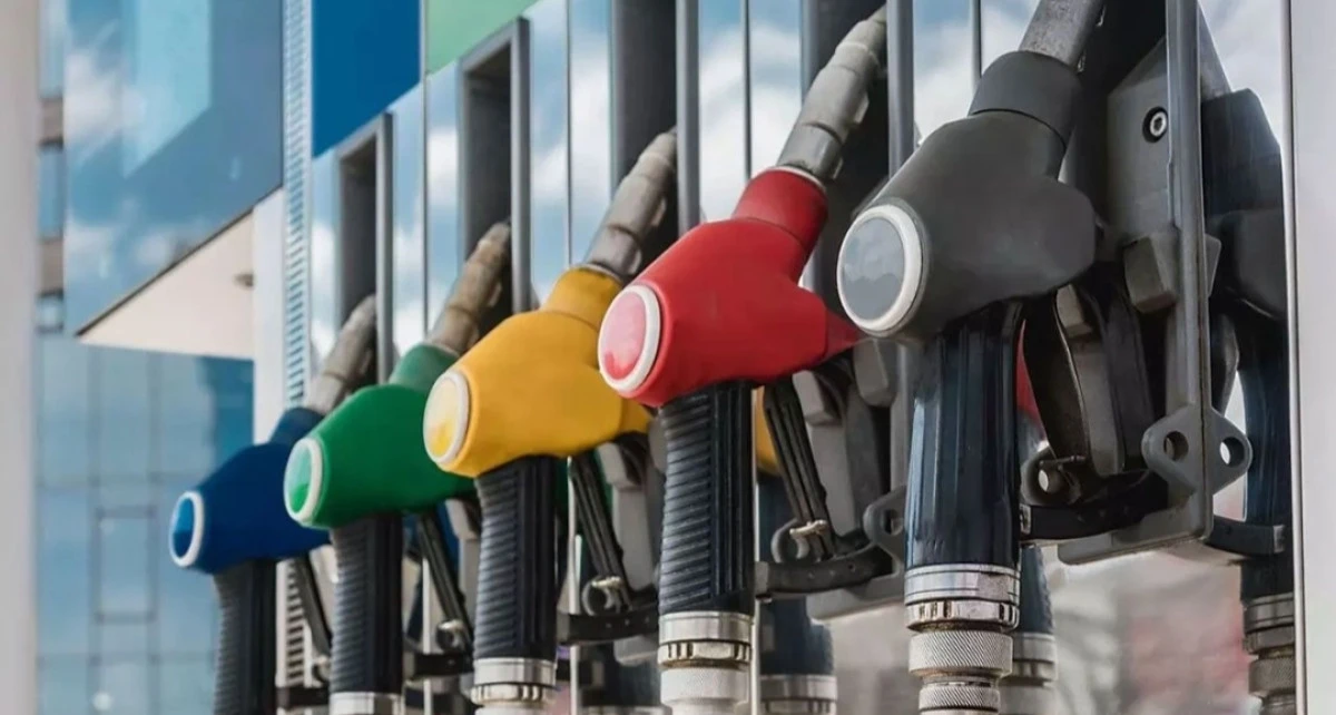 Akaryakıta bu gece indirim geliyor! Tabela yine değişecek