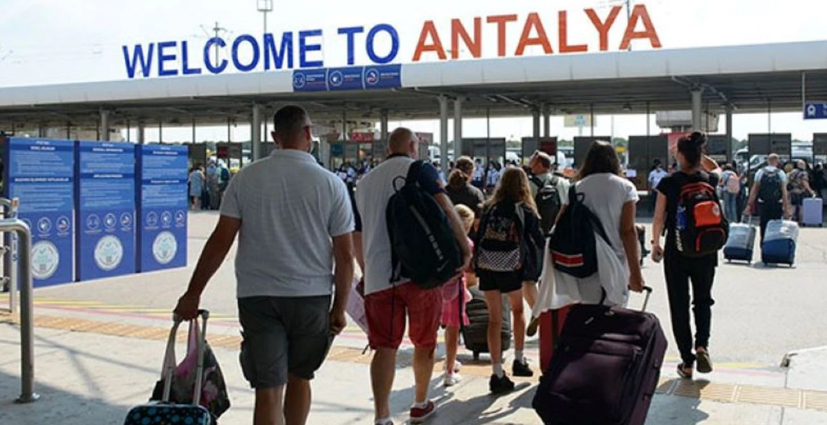 Antalya Havalimanı dünya listelerinde!