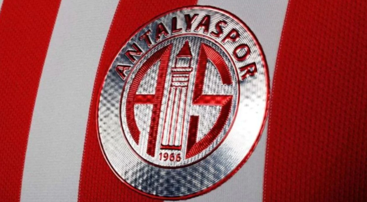 Antalyaspor yeni teknik direktörünü resmen duyurdu!