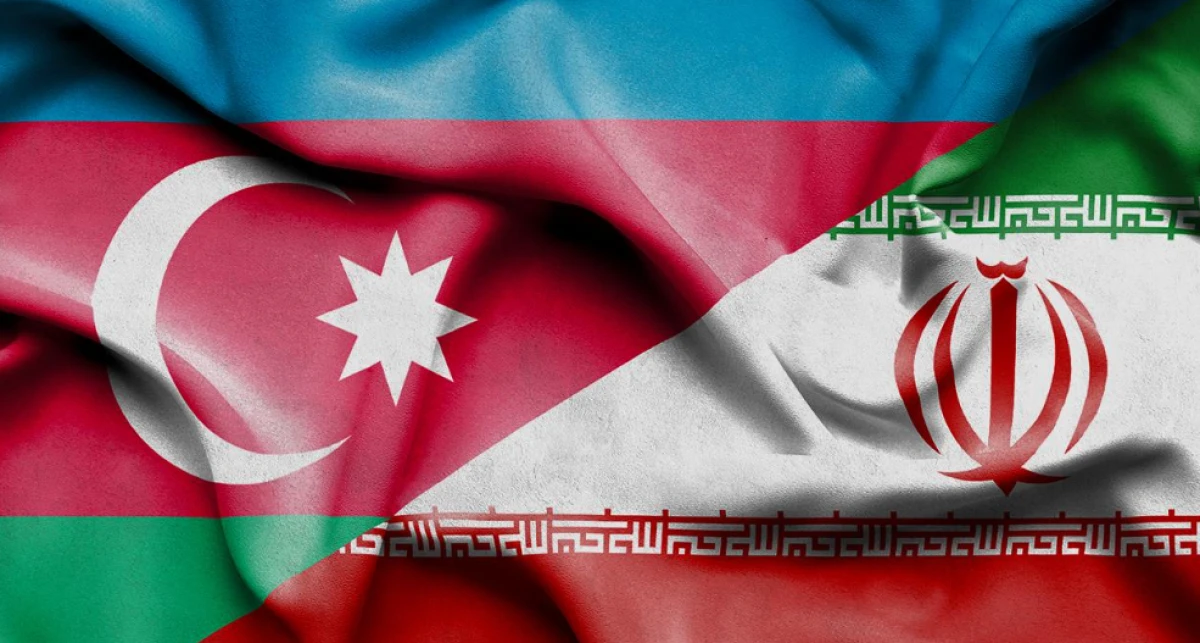 Azerbaycan İran'daki diplomatlarını geri &ccedil;ekti