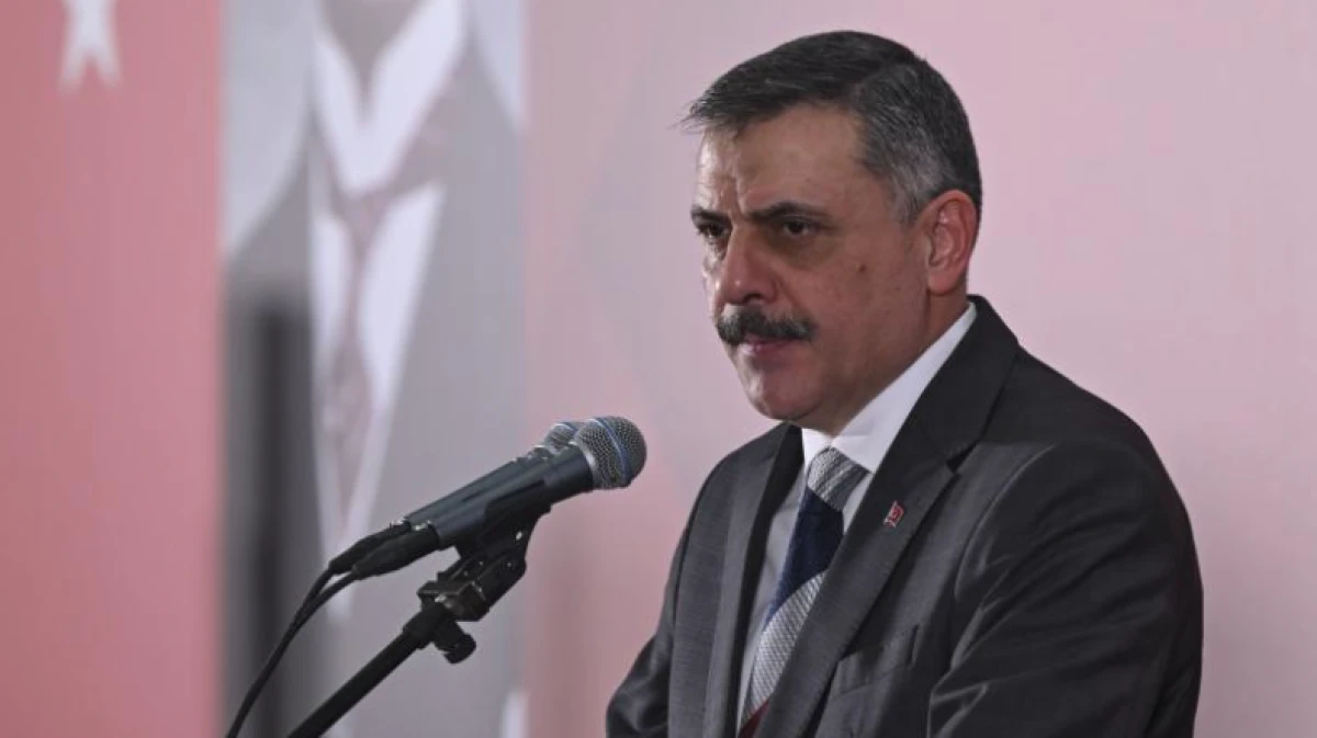 Bakan &Ccedil;ift&ccedil;i, valiler ve il milli eğitim m&uuml;d&uuml;rl&uuml;kleriyle toplantı yapacak