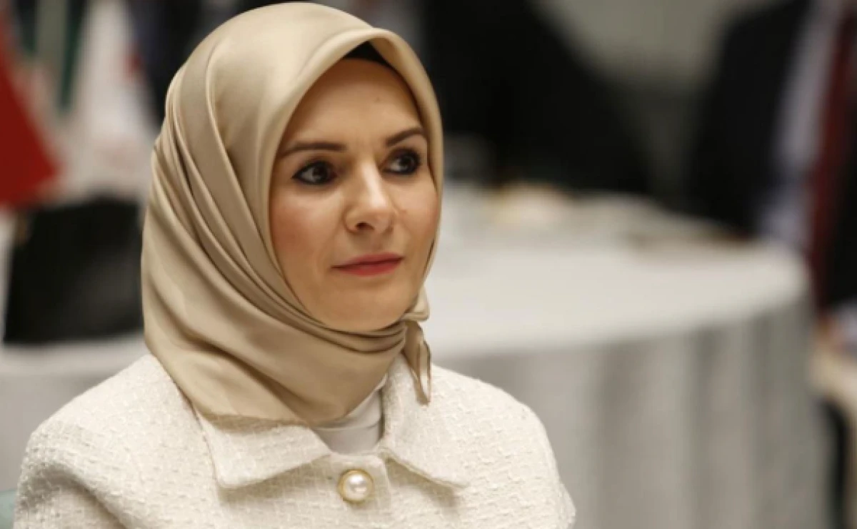 Bakan G&ouml;ktaş duyurdu: Doğum izni uzatılıyor