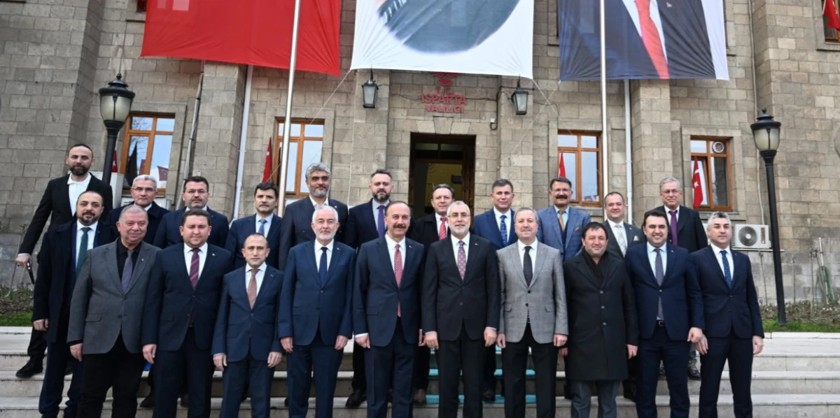 Bakan Işıkhan Isparta'da