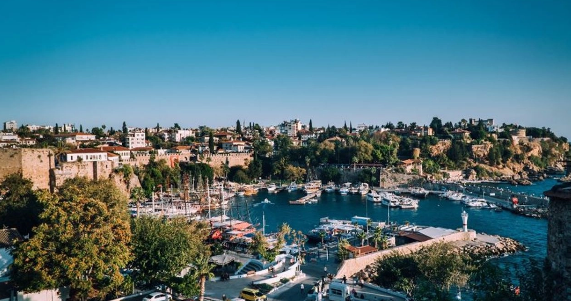 Bakan Yardımcısı Alpaslan, Antalya’yı 81 ile örnek gösterdi