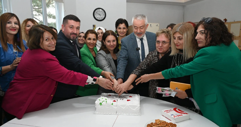 Başkan Başdeğirmen’den Öğretmenler Günü Ziyareti