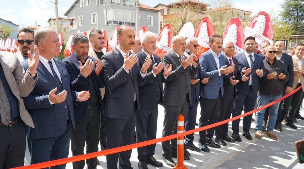 Bekder Taziye Evi ve Camii Kapılarını A&ccedil;tı