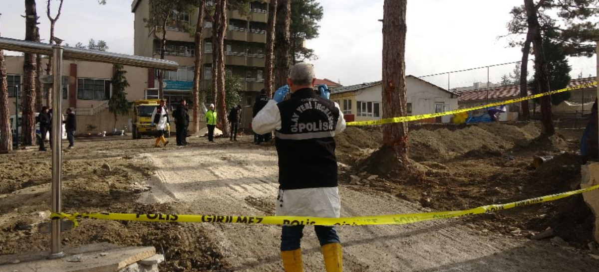 Burdur'da kanal açan işçiler insan kemikleri buldu! Ekipler sevk edildi