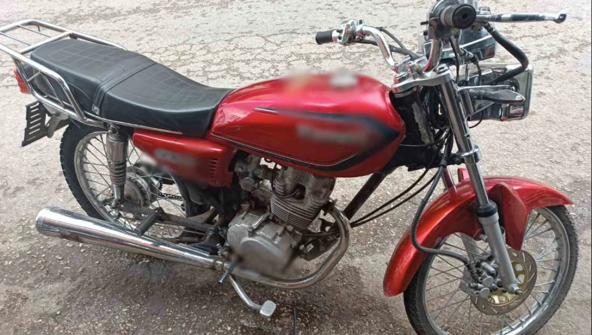 Burdur&rsquo;da motosiklet &ccedil;aldı, Isparta&rsquo;da yakalandı