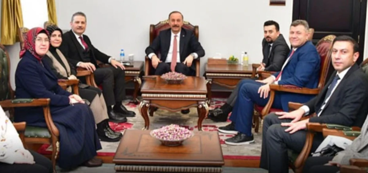 Dr. Mustafa Uzun&rsquo;dan Başkan &Ouml;zer&rsquo;e &ouml;vg&uuml;