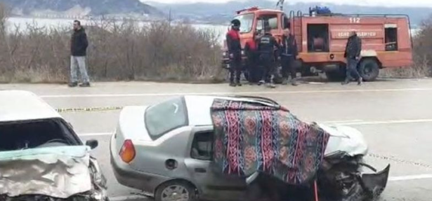 Eğirdir yolunda trafik kazası: 1 ölü, 3 ağır yaralı