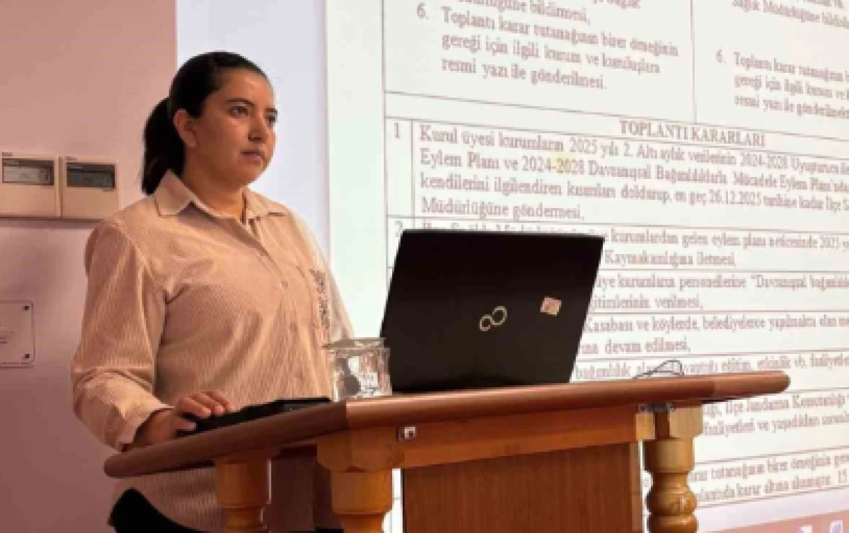 Eğirdir&rsquo;de bağımlılıkla m&uuml;cadele ve intiharı &ouml;nlemede kurumlar g&uuml;&ccedil; birliği yaptı