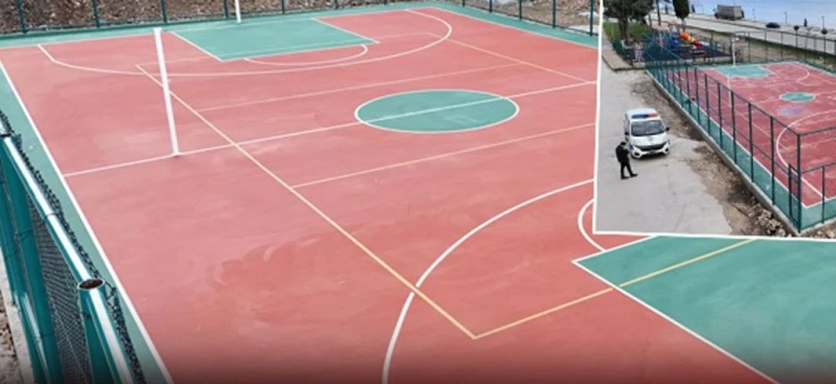 EĞİRDİR&rsquo;E 2 YENİ BASKETBOL VE VOLEYBOL SAHASI KAZANDIRILDI