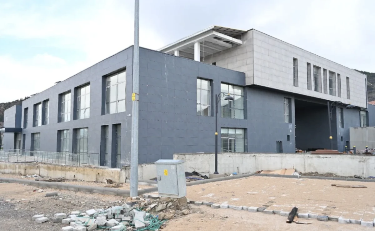 Engelsiz Gen&ccedil;lik ve Yaşam Merkezi'nde &ccedil;alışmalar devam ediyor