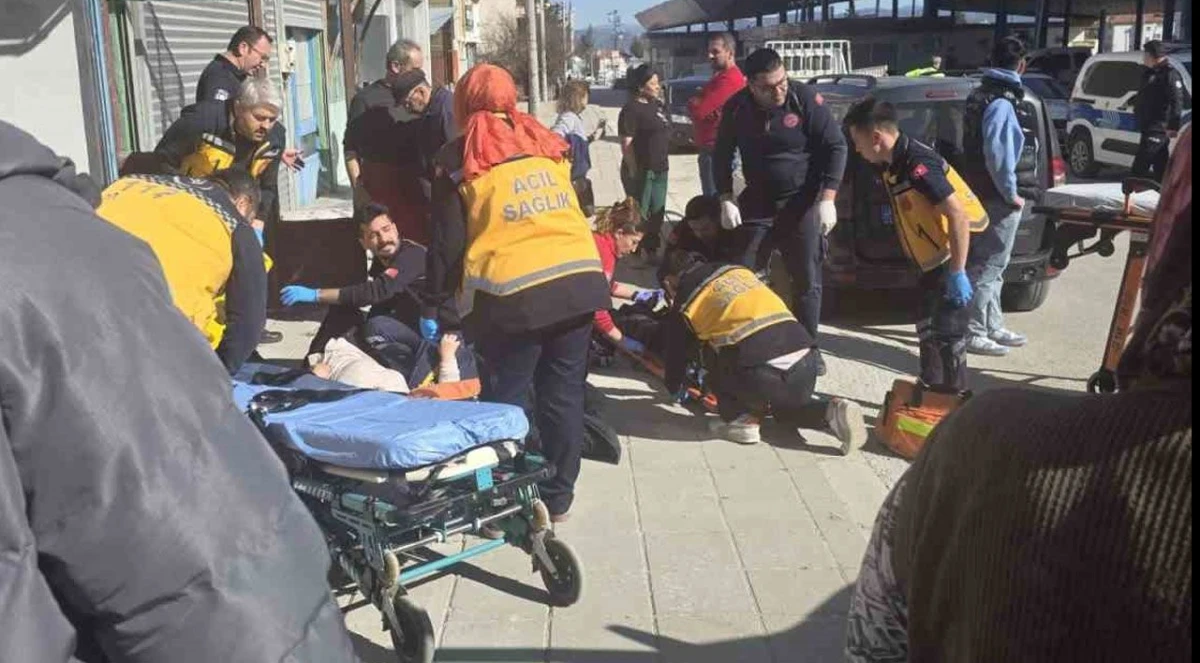Eski karısını bacağından pompalı t&uuml;fekle yaraladı, iş yeri sahibi tarafından kolundan vuruldu