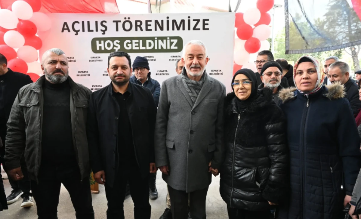 G&uuml;listan Kapalı Pazar alanı hizmete a&ccedil;ıldı