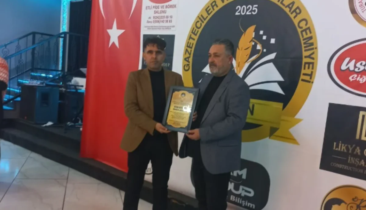 HAKAN KARADUMAN, &ldquo;BASIN EMEK VE ONUR &Ouml;D&Uuml;L&Uuml;&rdquo;NE LAYIK G&Ouml;R&Uuml;LD&Uuml;