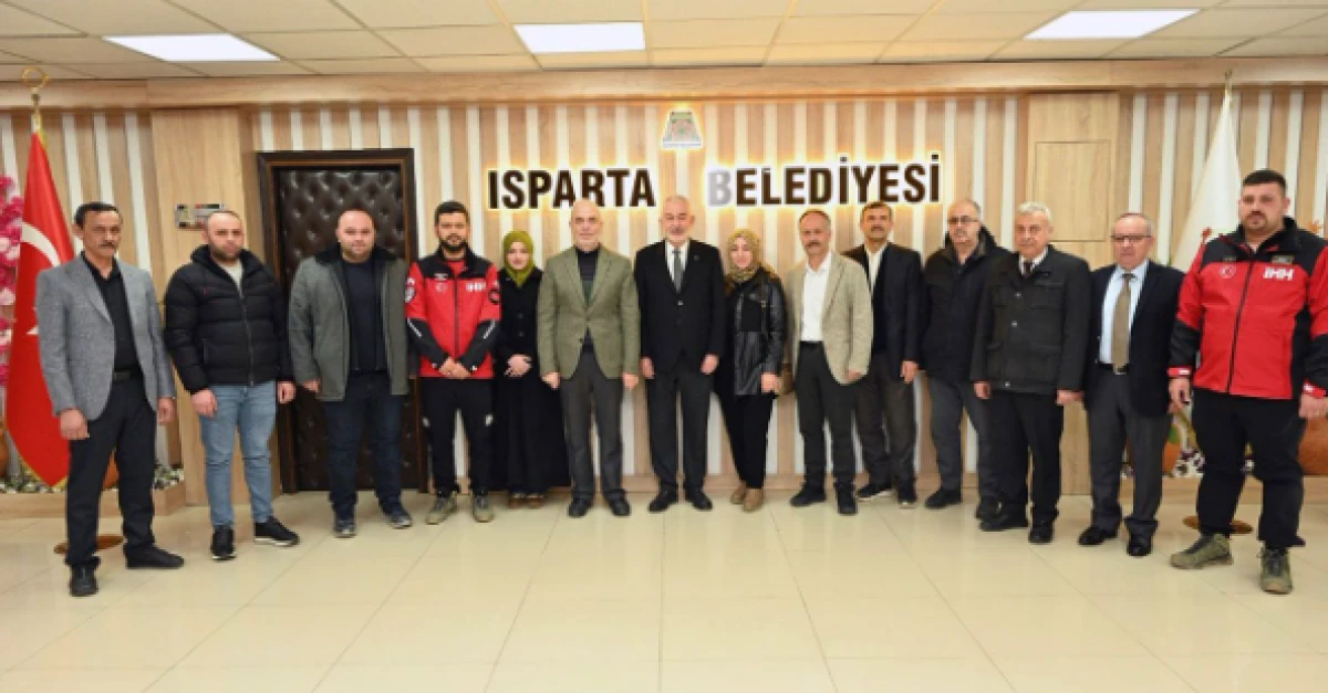 İHH&rsquo;dan Isparta Belediyesi&rsquo;ne Teşekk&uuml;r Ziyareti &ldquo;Desteklerde Baş Akt&ouml;r&uuml;m&uuml;z Ş&uuml;kr&uuml; Başkanımızdır&rdquo;