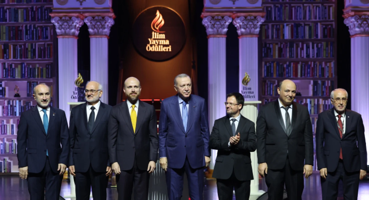 İlim Yayma Ödülleri sahiplerini buldu