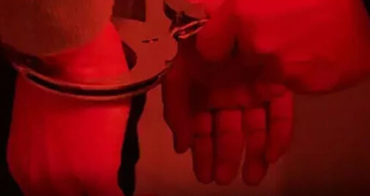 Isparta&rsquo;da bir &ouml;ğretmen tutuklandı