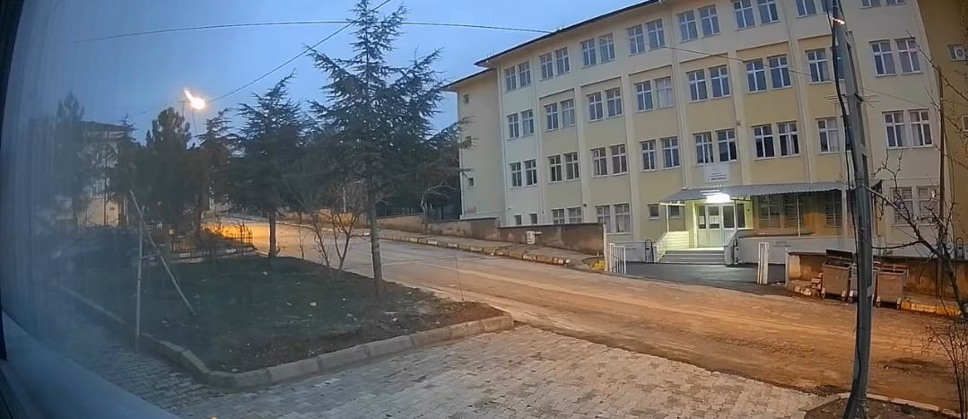 Isparta'da Deprem Anı Böyle Görüntülendi