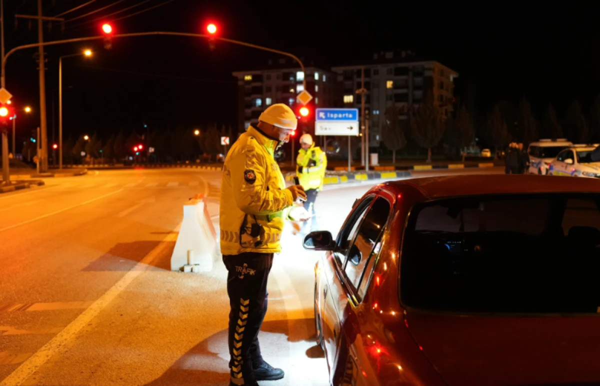 Isparta&rsquo;da Gece Boyu Şok Uygulama