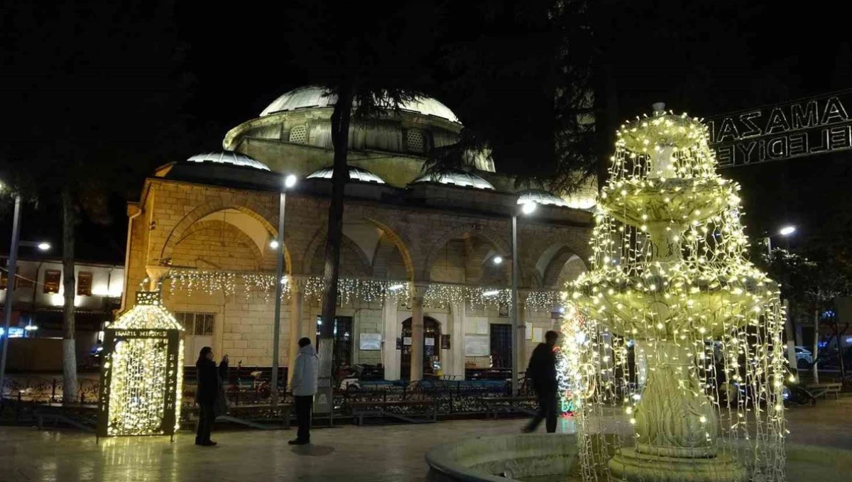 Isparta&rsquo;da hatimle teravihe yoğun akın: 15 camide her gece bir c&uuml;z okunuyor