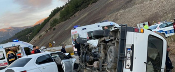 Isparta'da Korkunç Kaza 5 Yaralı