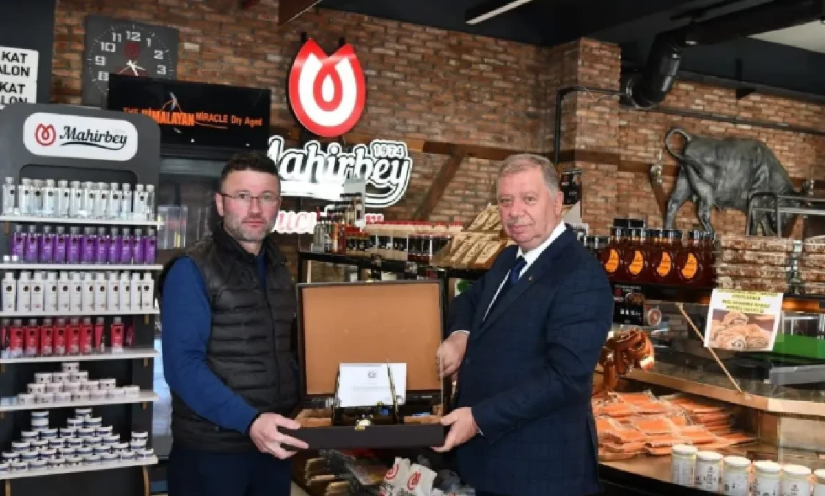 ITSO Başkanı &Ccedil;elik&rsquo;ten Başarılı İşletmeci Uğur Pide'ye Tebrik Ziyareti