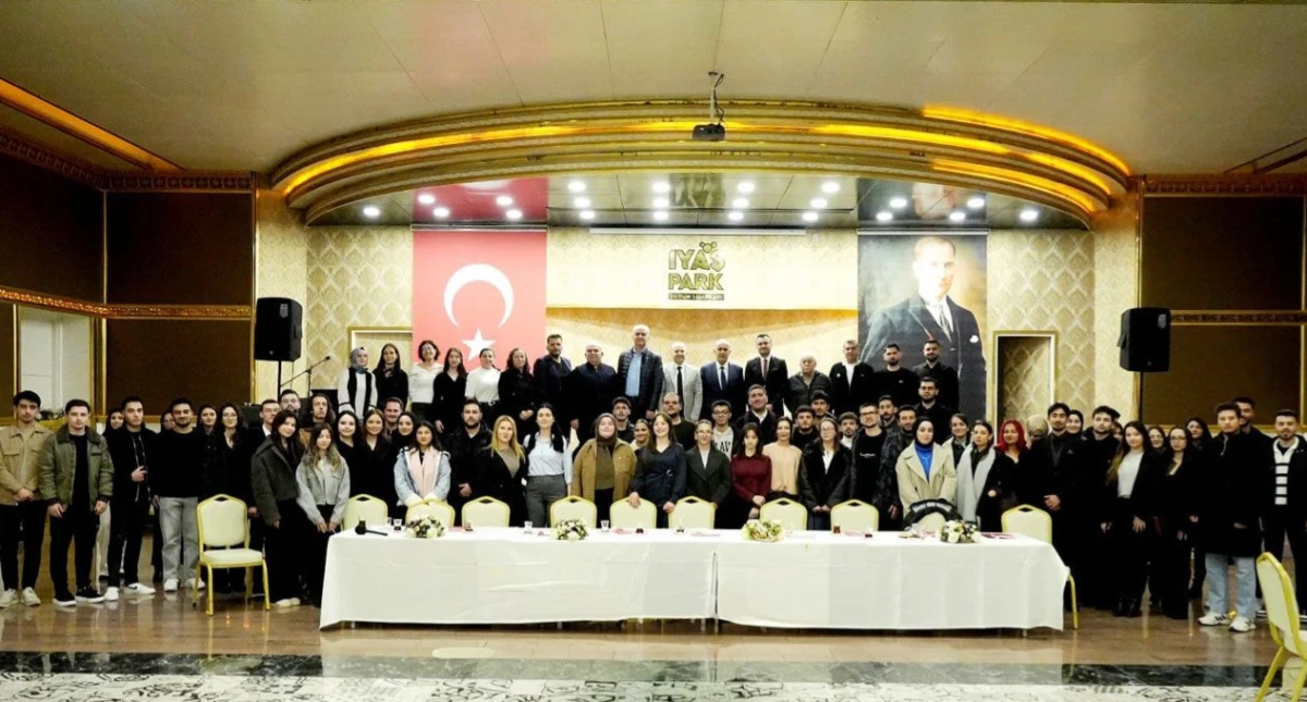 IYAŞ&rsquo;tan &Uuml;niversite &Ouml;ğrencilerine G&uuml;&ccedil;l&uuml; Destek