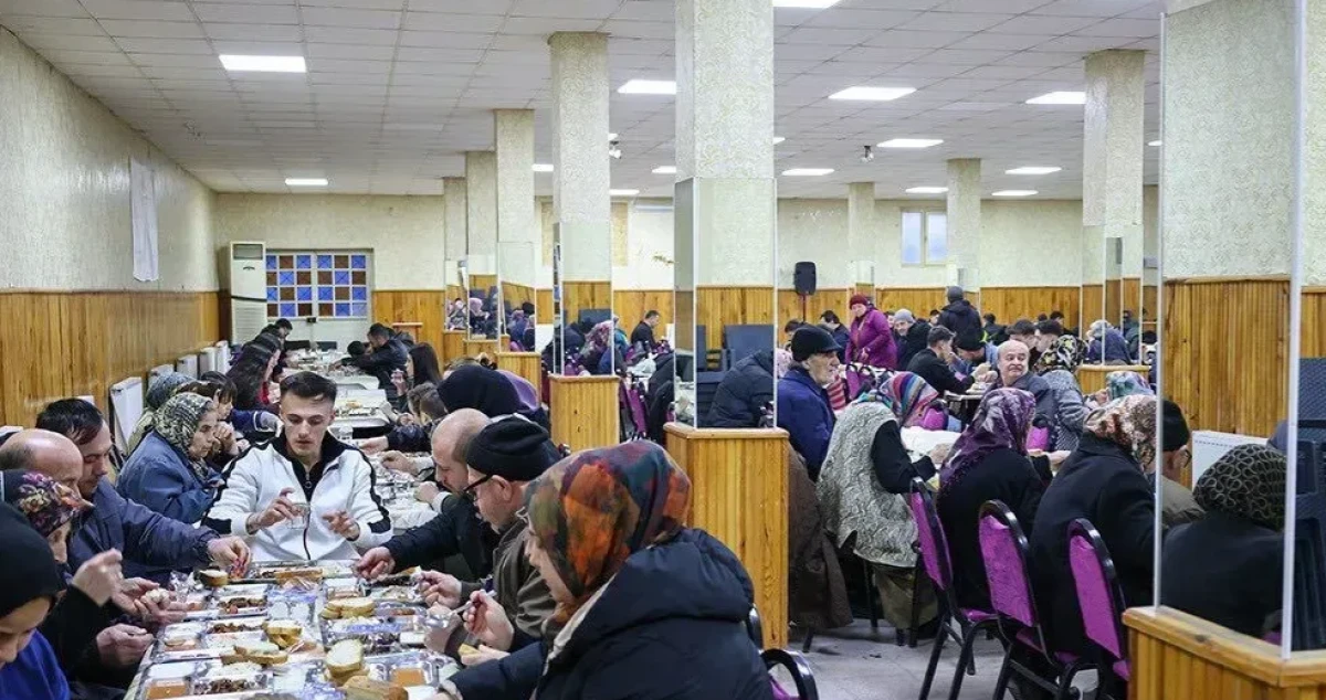 Ke&ccedil;iborlu&rsquo;da G&ouml;n&uuml;l Sofrası Kuruldu