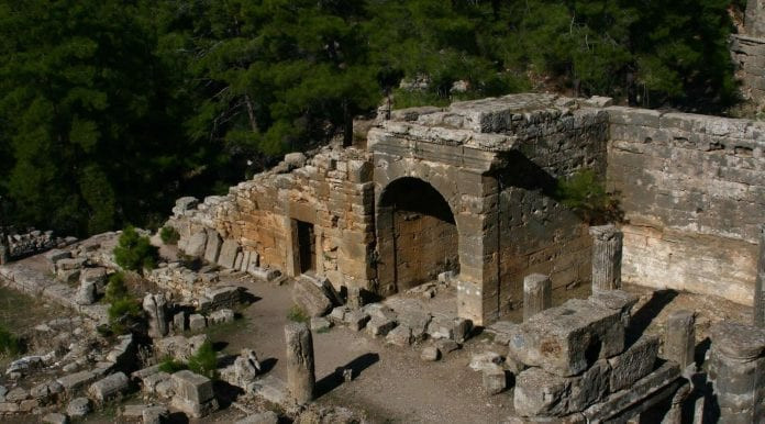 Kemer'in tarihi güzelliği