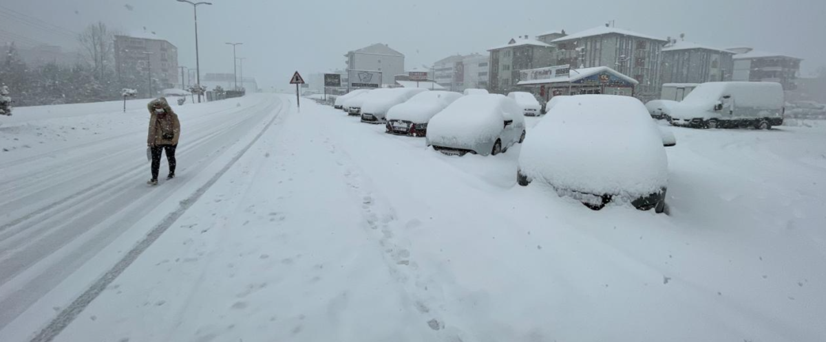 Meteoroloji 49 ili uyardı: Fırtına, sağanak ve kar geliyor