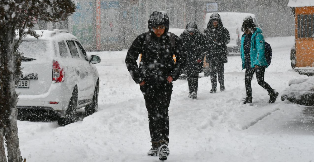 Meteoroloji'den 44 il için uyarı: Kar, fırtına ve sağanağa dikkat