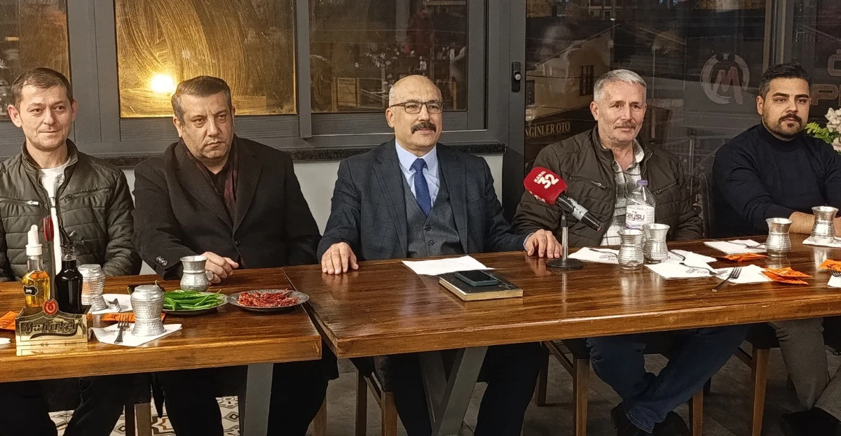 Nuri Erdeğer aday olmadığını a&ccedil;ıkladı