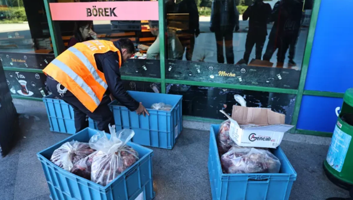 Otobüs bagajından kilolarca kaçak et çıktı