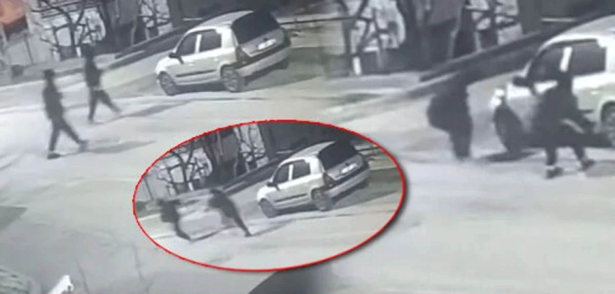 Park halindeki araca saldırı kamerada