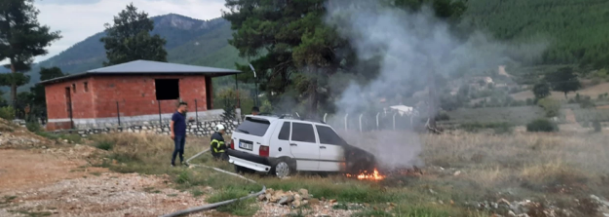 Park Halindeki Araçta Yangın Çıktı