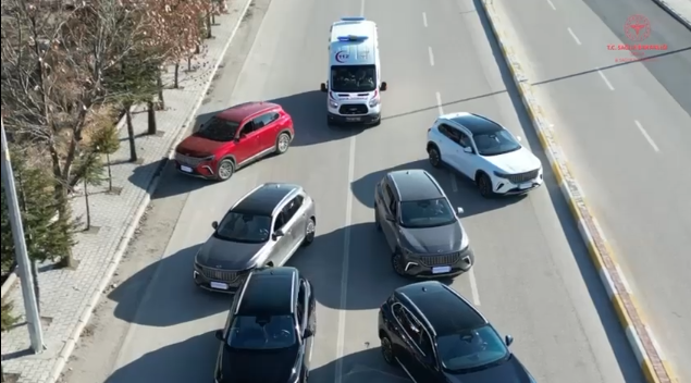 Sağlık Müdürlüğü'nden “Fermuar Sistemi” ile Yaşama Yol Ver Mesajı