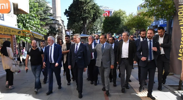 Sanayi ve Teknoloji Bakanı Kacır Isparta’da