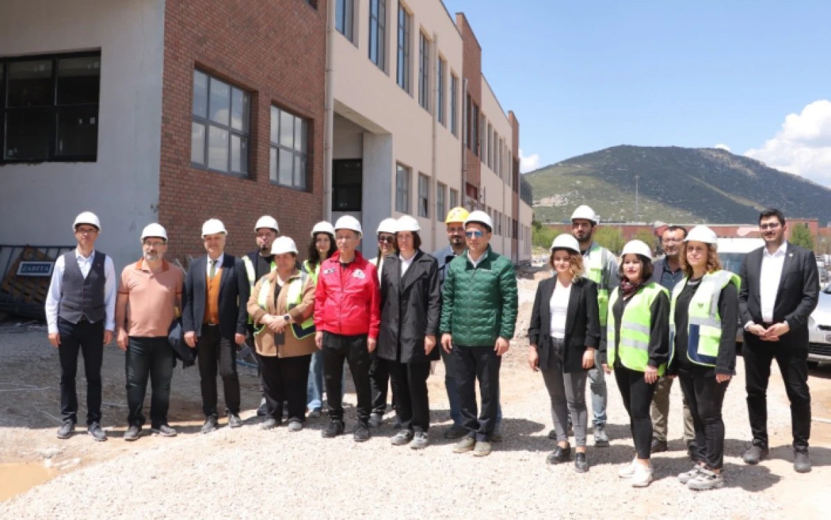 SD&Uuml; Rekt&ouml;r&uuml; Prof. Dr. Mehmet Saltan&rsquo;dan Menza Binasına Ziyaret