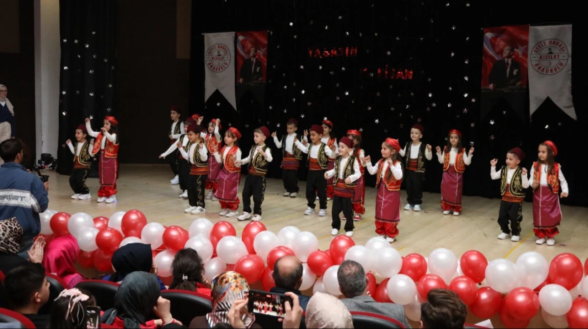 Seyit Onbaşı Kızılay Anaokulu Miniklerinden Coşkulu Kutlama