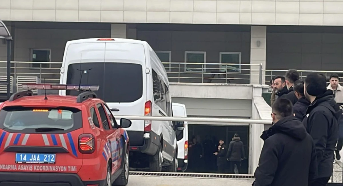 Tanju &Ouml;zcan ve 12 kişi adliyede