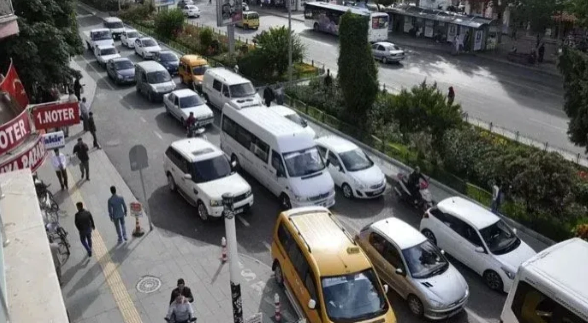Trafik Alarm Veriyor! Isparta&rsquo;da Ara&ccedil; Sayısı Rekor Kırdı