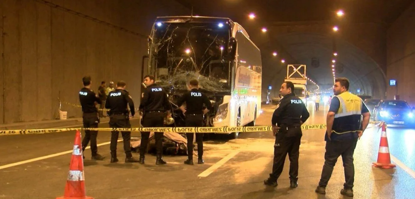 Tünelde ters yönde yarış faciası: Bir motosiklet sürücüsü hayatını kaybetti