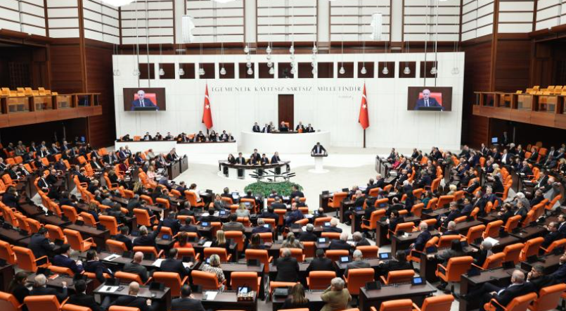 Türkiye'de 168 siyasi parti faaliyet gösteriyor